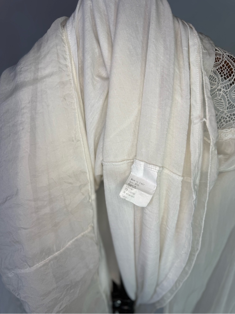 Tendenze - Silk Cream Lace Yoke Long-Sleeve Blouse - Size S - Picture 7 of 7
